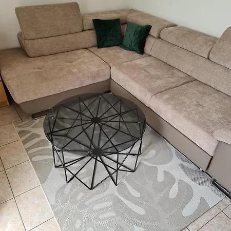 Veronika Apartamento *